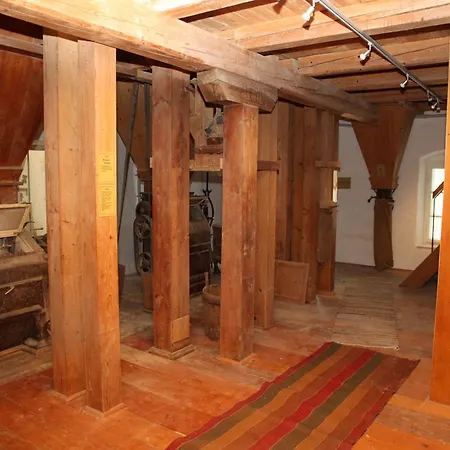 Sturmmuehle בית הארחה 3*