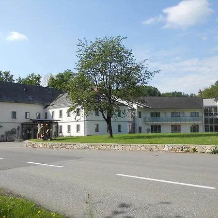 Kulturzentrum Sturmmühle 3*